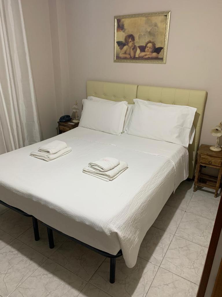 Bb Dante Bed & Breakfast Messina Bagian luar foto