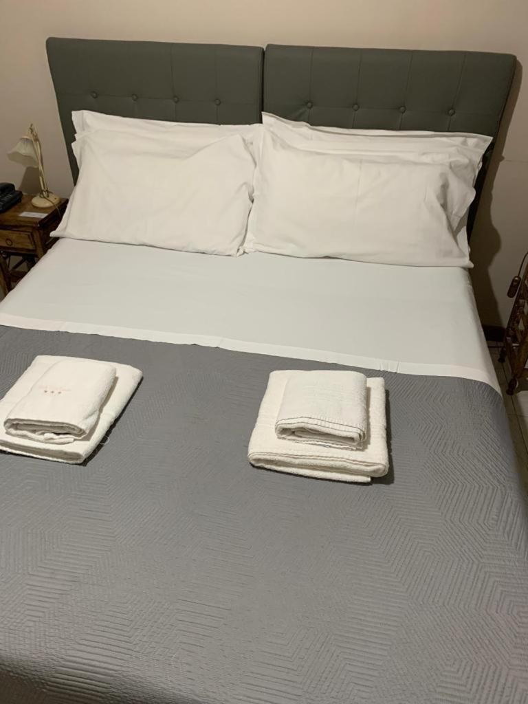 Bb Dante Bed & Breakfast Messina Bagian luar foto